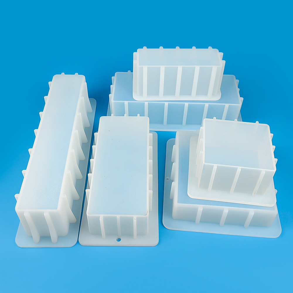 قالب صابون متعدد الأحجام للاخت - مراجعة Soap Making Kit For Beginners وسعره